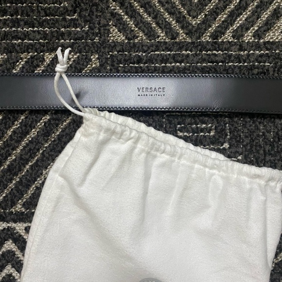 Versace men real belt - Picture 3 of 5